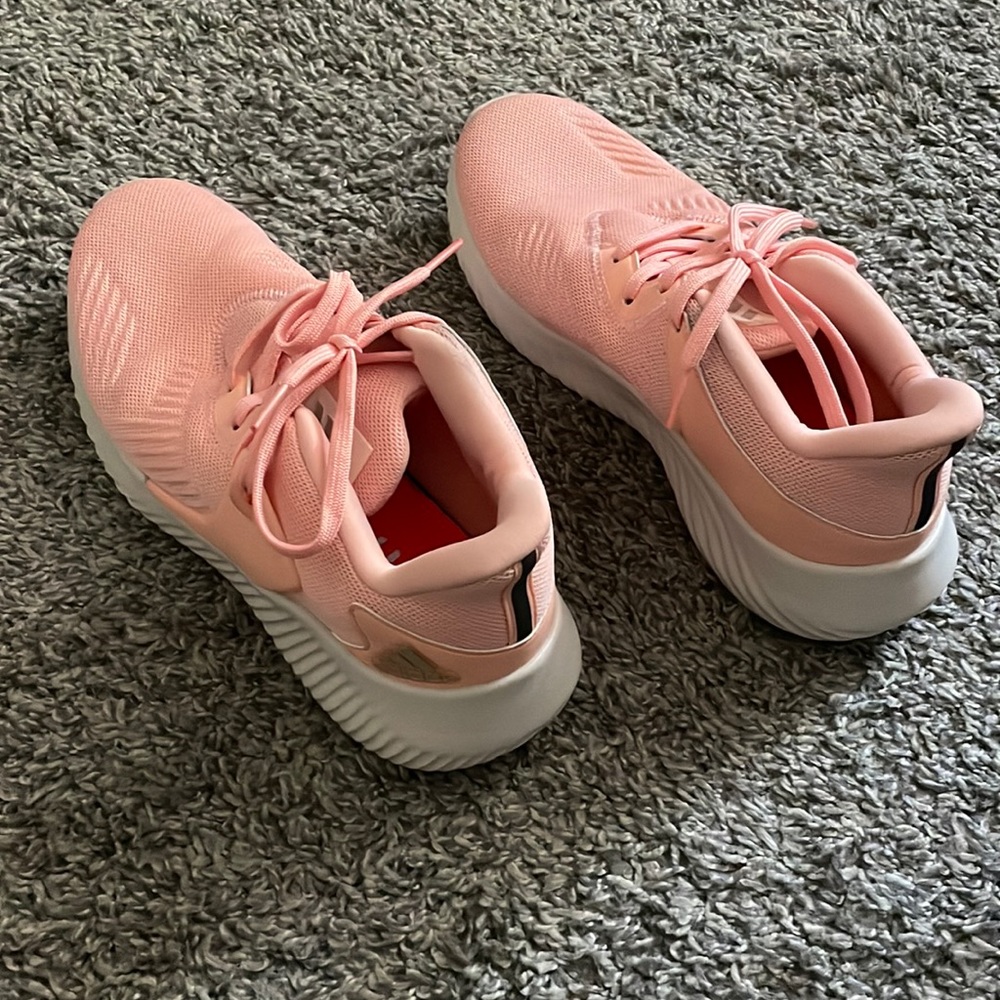ADIDAS Pink Running Shoes / Size 8 / Brand New